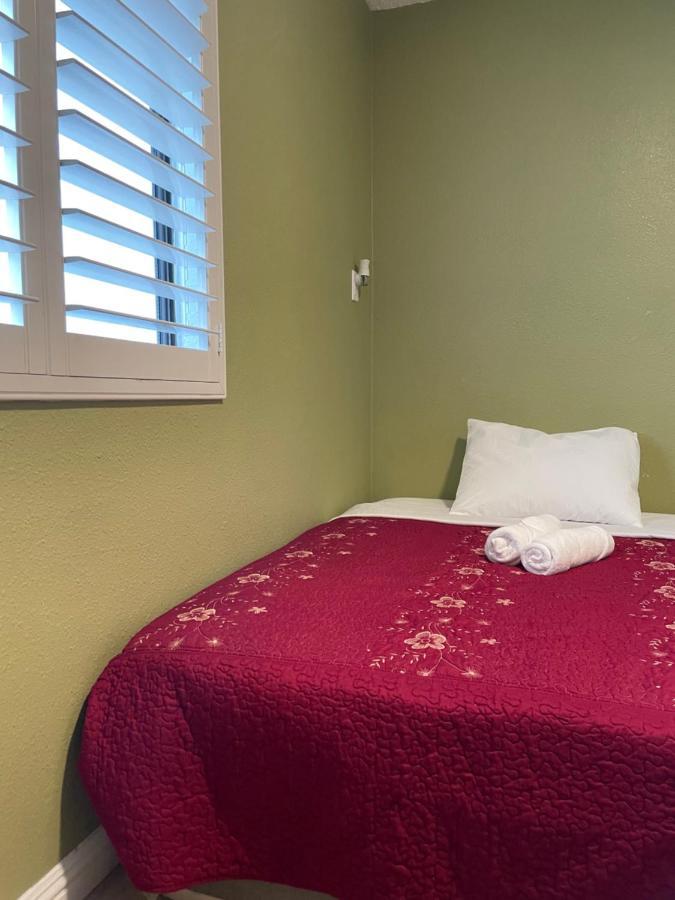 Private Room In Los Angeles With Ac, Strong Wifi, Smart Tv, Work Desk Near Sofi Stadium מראה חיצוני תמונה