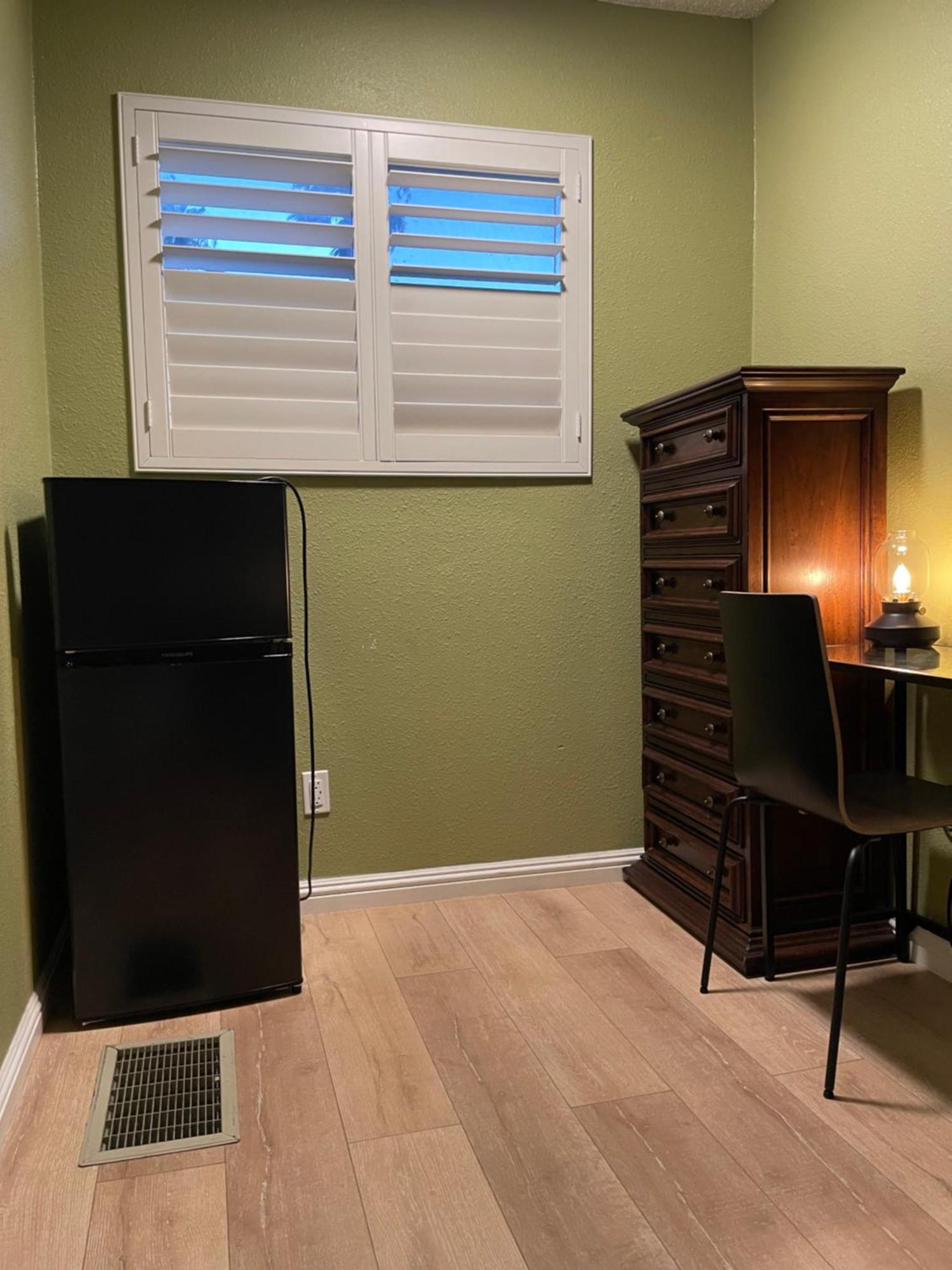 Private Room In Los Angeles With Ac, Strong Wifi, Smart Tv, Work Desk Near Sofi Stadium מראה חיצוני תמונה